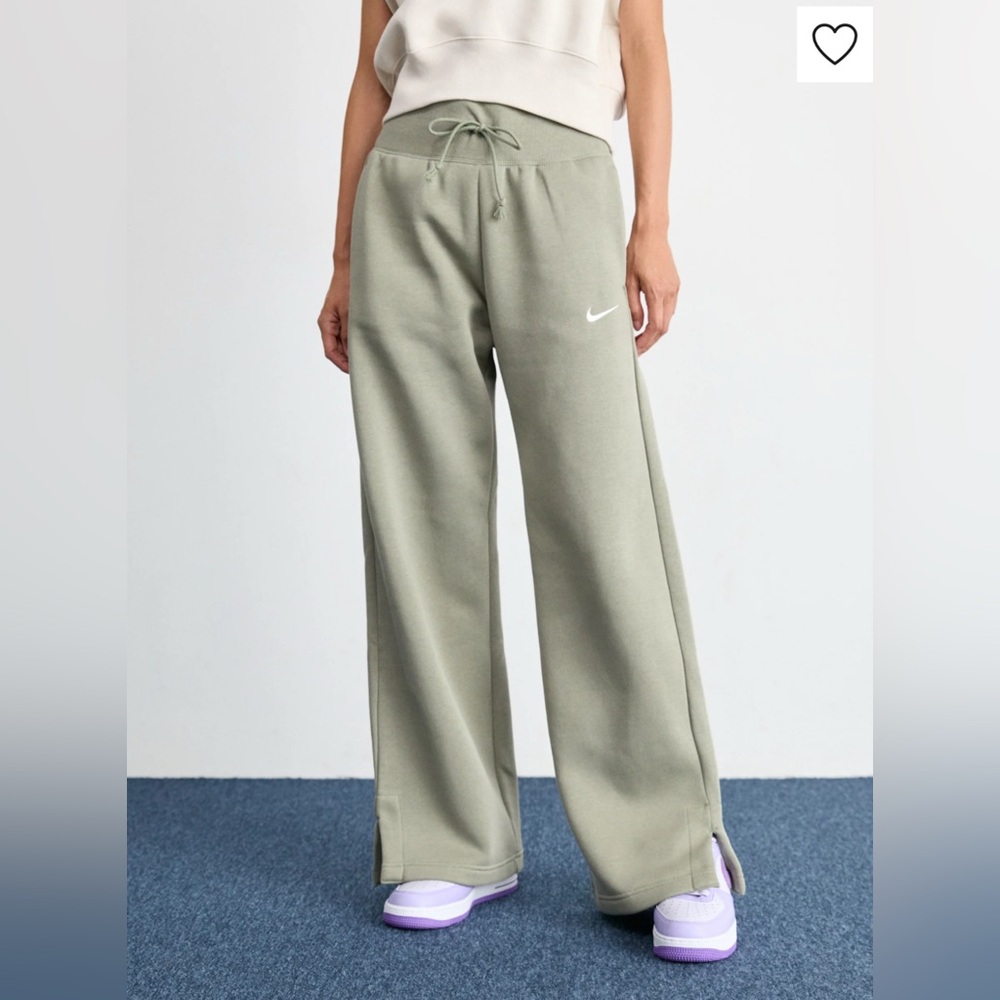 Nike Sportswear
PANT WIDE - Tracksuit bottoms